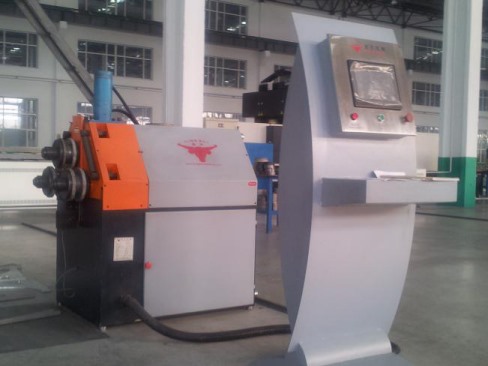 เครื่องดัดม้วน CNC ขนาดเล็ก